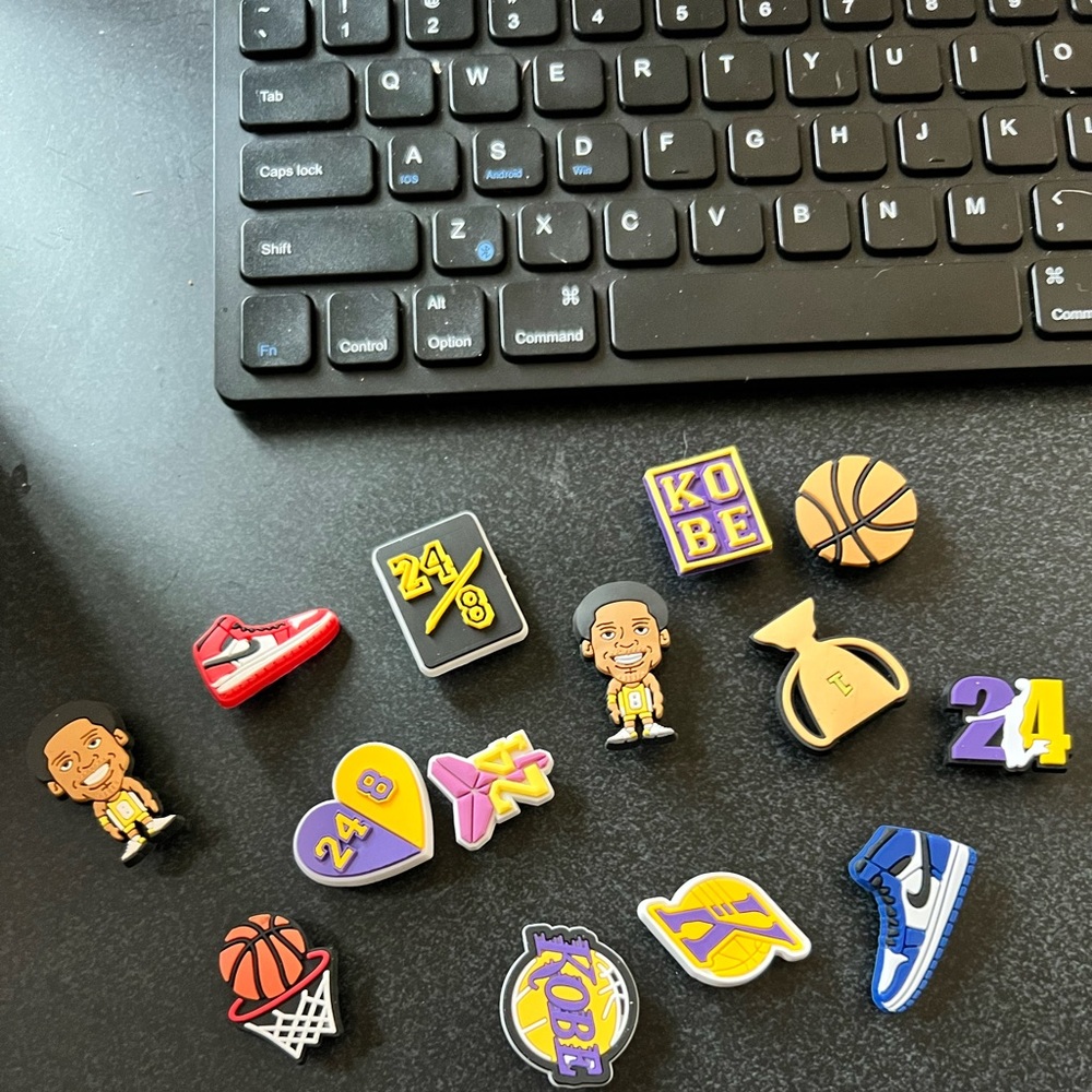 Croc pins